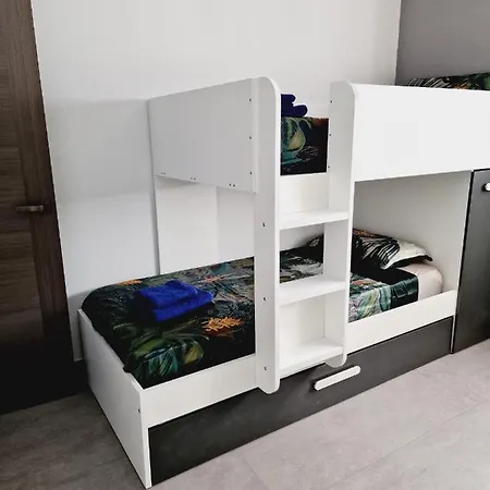 Atico Ll Zona Veneziola Apartmán *