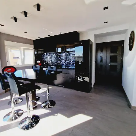 Apartmán Atico Ll Zona Veneziola