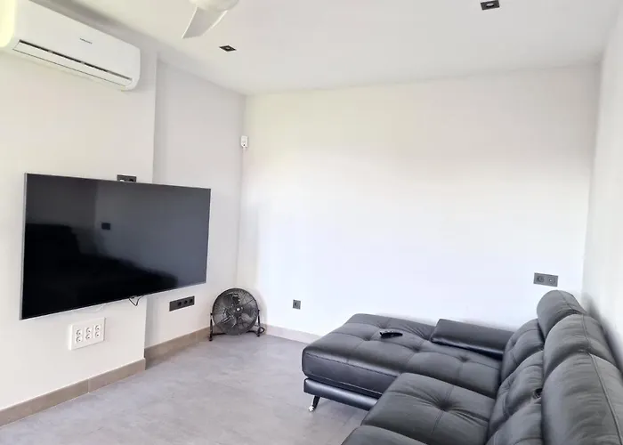 Atico Ll Zona Veneziola Апартаменти *