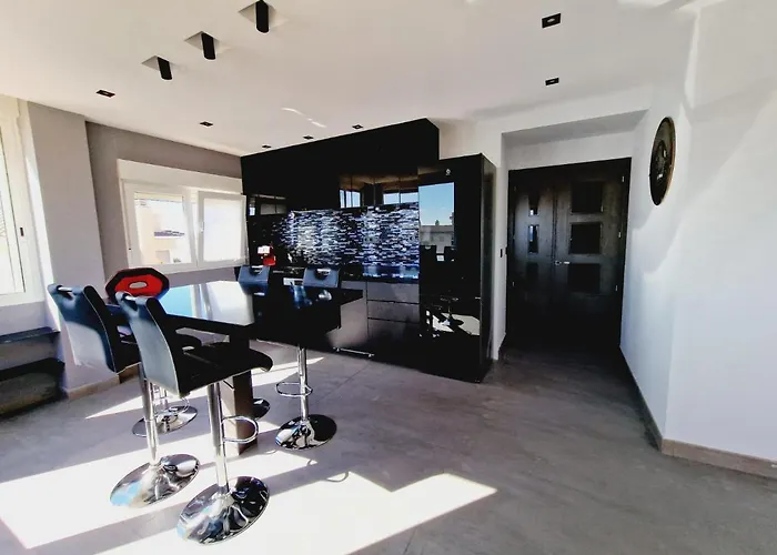 Апартаменты Atico Ll Zona Veneziola